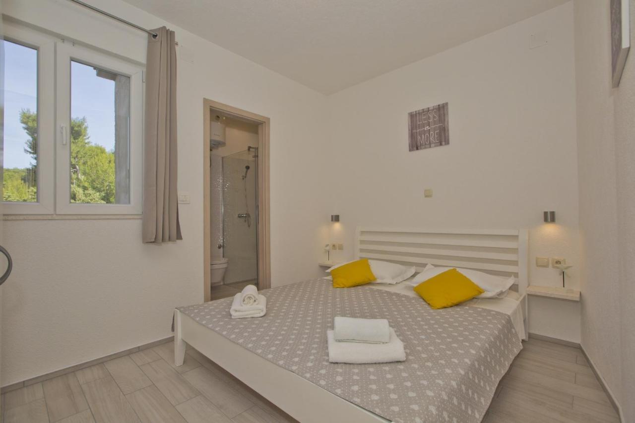 Apartments By The Sea Cove Zastupac, Hvar - 8761 Hvar Town Buitenkant foto